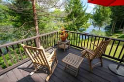 Forest Hollow | Waterfront • Kayaks • Wood Stove