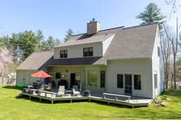 Pothul Perch | Walk to Lake • sleeps 8