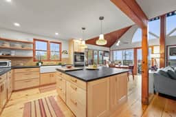 Hillsdale Neighbors | Valley Views • Firepit