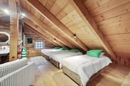 Misty Pines Cabin | Wood Stove • Sauna