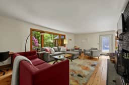 The Summerwood Hideout | Mins to Downtown! • Pool