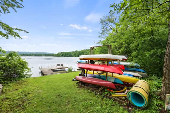 Pine & Paddle | Pond Access • Kayaks