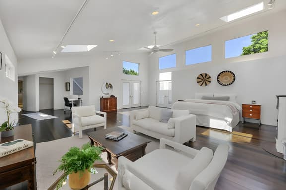 Ridgeview Retreat | Valley Views • Sleeps 6