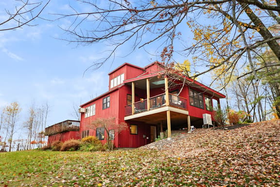 Hillsdale Neighbors | Valley Views • Firepit