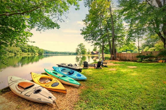Cheshire Cove | Waterfront • Kayak • Firepit