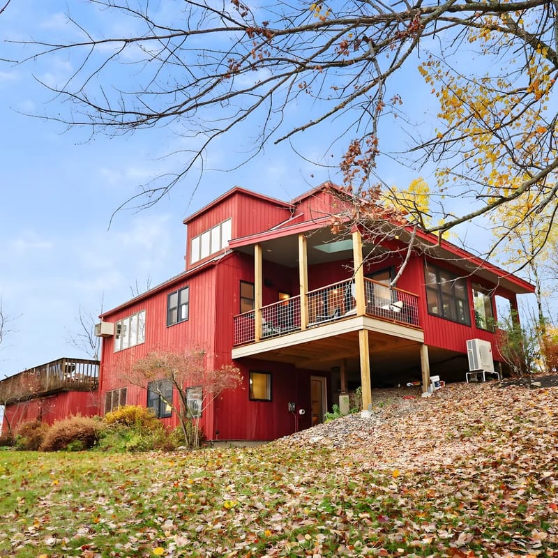 Hillsdale Neighbors | Valley Views • Firepit